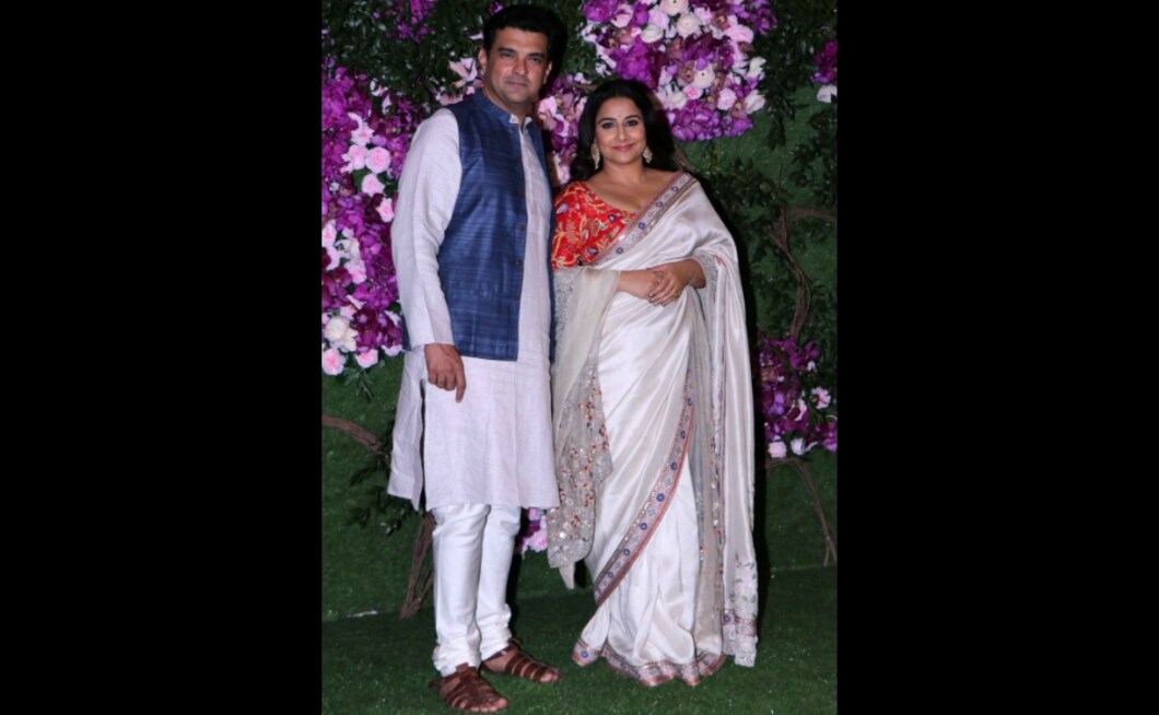 Vidya Balan arrived with producer husband Siddharth Roy Kapur for Akash and Shloka's wedding. Photo; Sachin Gokhale Vidya Balan arrived with producer husband Siddharth Roy Kapur for Akash and Shloka's wedding. Photo; Sachin Gokhale