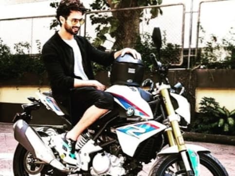 Shahid Kapoor reportedly roped in for India's first biking film; production likely to begin in December Shahid Kapoor reportedly roped in for India's first biking film; production likely to begin in December