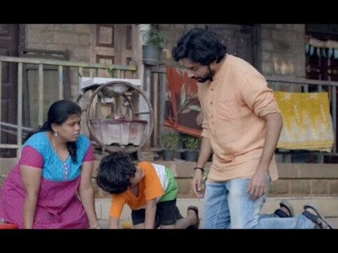 15 August trailer: Madhuri Dixit's Netflix production debut is a warm, slice-of-life Marathi film on unity 15 August trailer: Madhuri Dixit's Netflix production debut is a warm, slice-of-life Marathi film on unity