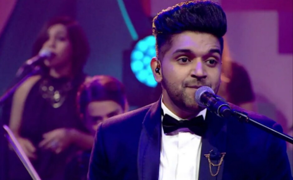 Guru Randhawa, who was the guest in the first episode at MTV Unplugged S8, presented Sajan Rus Jave Tan Guru Randhawa, who was the guest in the first episode at MTV Unplugged S8, presented Sajan Rus Jave Tan