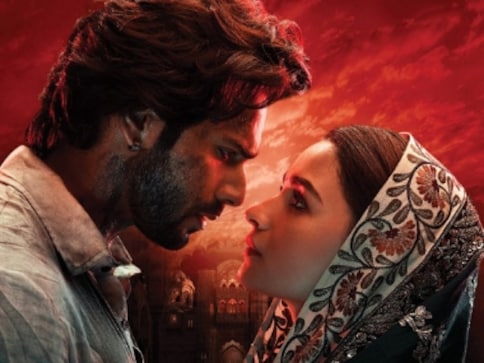 Varun Dhawan on working with Alia Bhatt in Kalank: 'The connect I have with her translates on-screen' Varun Dhawan on working with Alia Bhatt in Kalank: 'The connect I have with her translates on-screen'