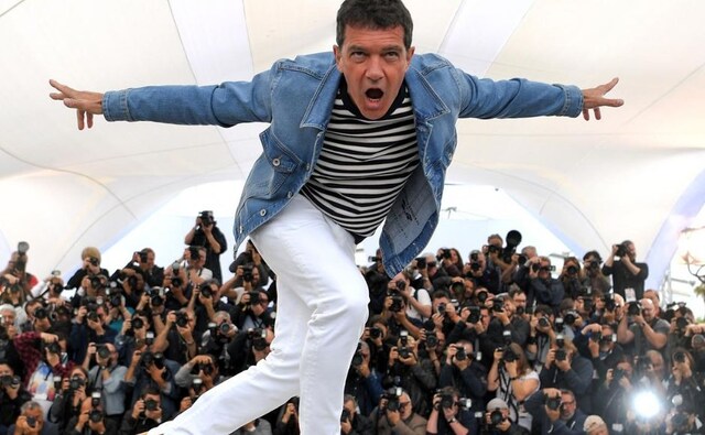 Antonio Banderas strikes a pose at Cannes Film Festival. Twitter Antonio Banderas strikes a pose at Cannes Film Festival. Twitter