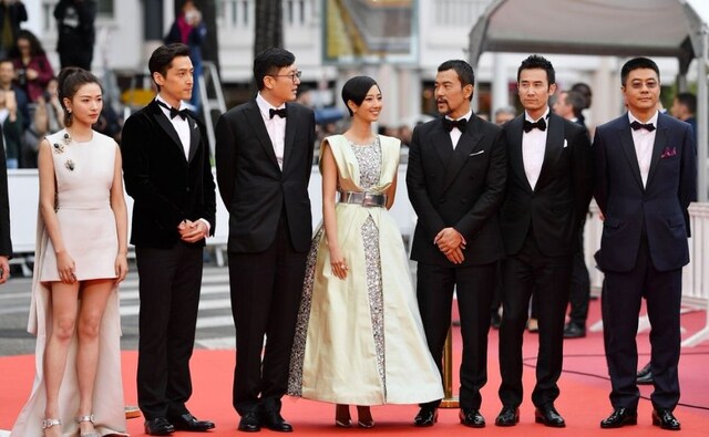 Chinese drama The Wild Goose Lake premiere attended by Liao Fan, Gwei Lun-Mei, Diao Yinan, Hu Ge, Wan Qian. Twitter Chinese drama The Wild Goose Lake premiere attended by Liao Fan, Gwei Lun-Mei, Diao Yinan, Hu Ge, Wan Qian. Twitter