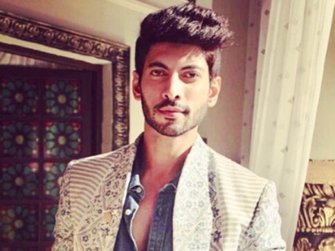Television actor Abhimanyu Chaudhary arrested for reportedly assaulting Mumbai salon employee Television actor Abhimanyu Chaudhary arrested for reportedly assaulting Mumbai salon employee