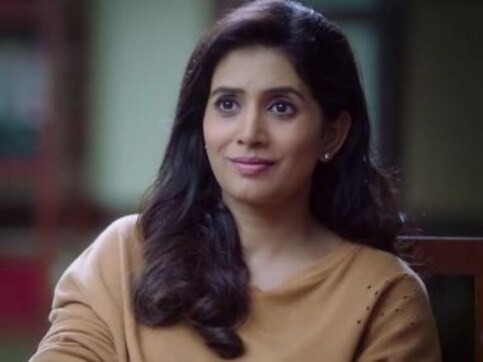 Sonali Kulkarni on playing Salman Khan's mother in Bharat: Stand by my choice proudly Sonali Kulkarni on playing Salman Khan's mother in Bharat: Stand by my choice proudly