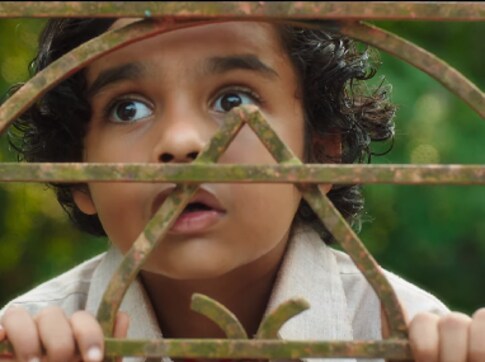 Baba teaser: Sanjay Dutt's maiden Marathi production explores the tenderness of a father-son relationship Baba teaser: Sanjay Dutt's maiden Marathi production explores the tenderness of a father-son relationship