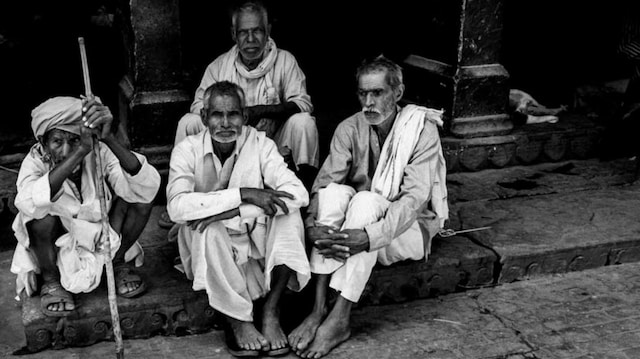 Burning ghats of Benaras: In the holy city, death wears many faces, is both grand and mundane Burning ghats of Benaras: In the holy city, death wears many faces, is both grand and mundane