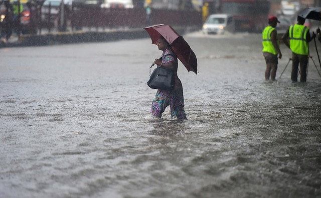 Skymet Weather vice-president Mahesh Palawat tweeted that currently, intense thunder clouds are over Mumbai and its suburbs. "Heavy rain to continue for the next few hours. Intensity may go down by tomorrow (Thursday) but, moderate with one or two heavy spells are possible," he said. PTI. Skymet Weather vice-president Mahesh Palawat tweeted that currently, intense thunder clouds are over Mumbai and its suburbs. "Heavy rain to continue for the next few hours. Intensity may go down by tomorrow (Thursday) but, moderate with one or two heavy spells are possible," he said. PTI.