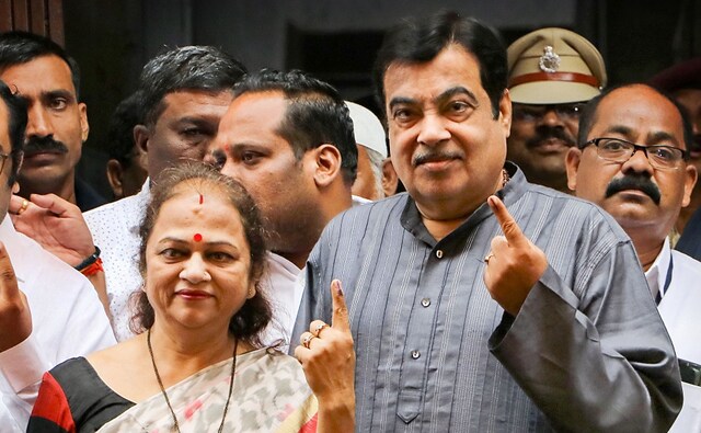 This year, the BJP has fielded its nominees in 164 Assembly seats in Maharashtra, including candidates of smaller allies contesting on its lotus symbol, while the Sena is contesting in 124 seats. Union Road Transport and Highways Minister Nitin Gadkari and his wife Kanchan Gadkari, in this image, pose for photographers after casting their votes. PTI This year, the BJP has fielded its nominees in 164 Assembly seats in Maharashtra, including candidates of smaller allies contesting on its lotus symbol, while the Sena is contesting in 124 seats. Union Road Transport and Highways Minister Nitin Gadkari and his wife Kanchan Gadkari, in this image, pose for photographers after casting their votes. PTI
