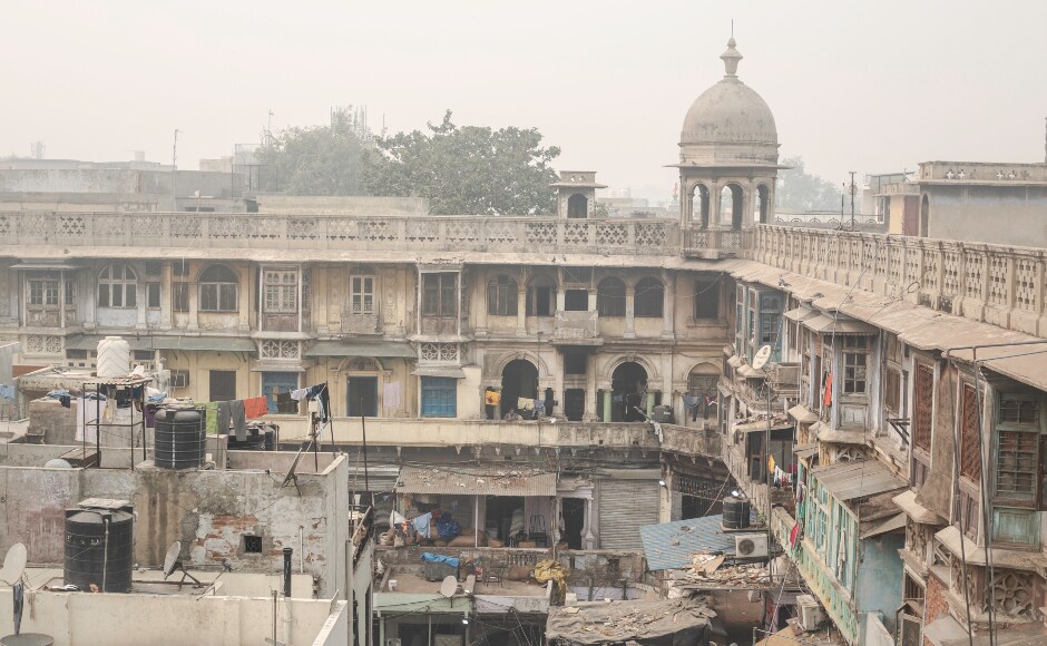Captured at Chandni Chowk. Heavy traffic and congested streets further cause the air quality to deteriorate. Chief Minister Arvind Kejriwal termed Delhi a "gas chamber" and blamed stubble burning in neighbouring Haryana and nearby Punjab for the apocalyptic haze Captured at Chandni Chowk. Heavy traffic and congested streets further cause the air quality to deteriorate. Chief Minister Arvind Kejriwal termed Delhi a "gas chamber" and blamed stubble burning in neighbouring Haryana and nearby Punjab for the apocalyptic haze