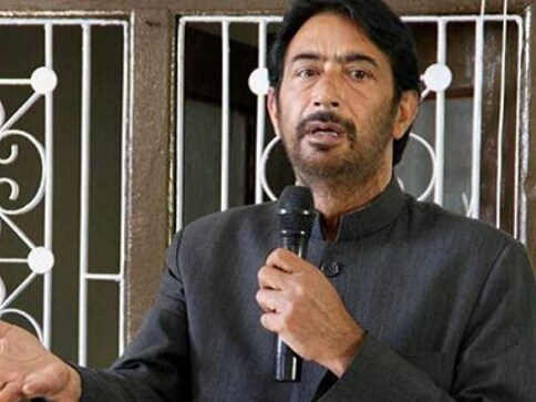 Congress says it will take part in Jammu and Kashmir panchayat bypolls if party leaders are released by government Congress says it will take part in Jammu and Kashmir panchayat bypolls if party leaders are released by government