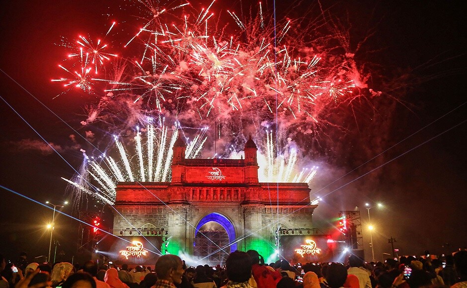 In Mumbai, merrymakers started flocking to popular spots like Gateway of India, Marine Drive, Girgaum Chowpatty, Bandstand and Juhu beach since Tuesday evening to welcome 2020. PTI In Mumbai, merrymakers started flocking to popular spots like Gateway of India, Marine Drive, Girgaum Chowpatty, Bandstand and Juhu beach since Tuesday evening to welcome 2020. PTI