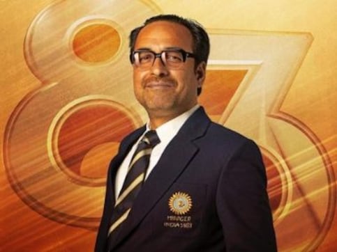 Ranveer Singh reveals Pankaj Tripathi’s first look as Team India manager PR Man Singh in Kabir Khan's 83 Ranveer Singh reveals Pankaj Tripathi’s first look as Team India manager PR Man Singh in Kabir Khan's 83