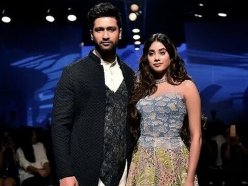 Lakme Fashion Week 2020 kickstarts with Vicky Kaushal, Janhvi Kapoor walking the ramp as showstoppers Lakme Fashion Week 2020 kickstarts with Vicky Kaushal, Janhvi Kapoor walking the ramp as showstoppers