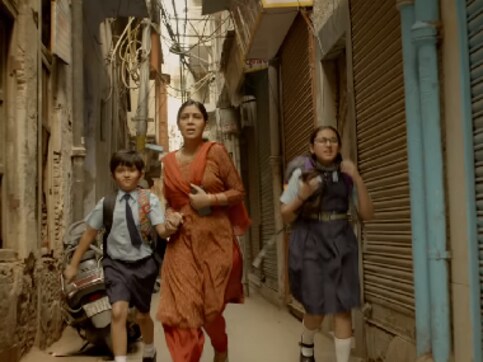 Ghar Ki Murgi review: Ashwiny Iyer Tiwary's poignant short is a hat-tip to the relentless unpaid labour of homemakers Ghar Ki Murgi review: Ashwiny Iyer Tiwary's poignant short is a hat-tip to the relentless unpaid labour of homemakers