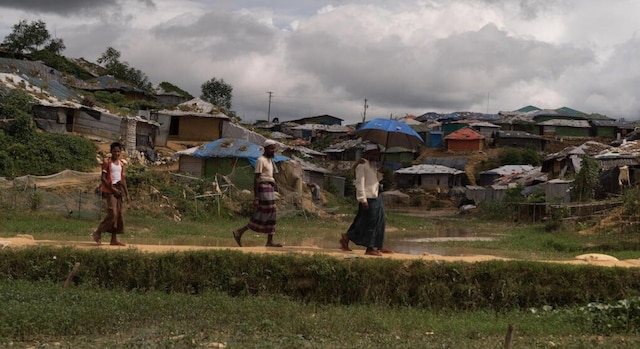 In Bangladesh, internet restrictions, rumours worsen COVID-19 fears in Rohingya camps In Bangladesh, internet restrictions, rumours worsen COVID-19 fears in Rohingya camps