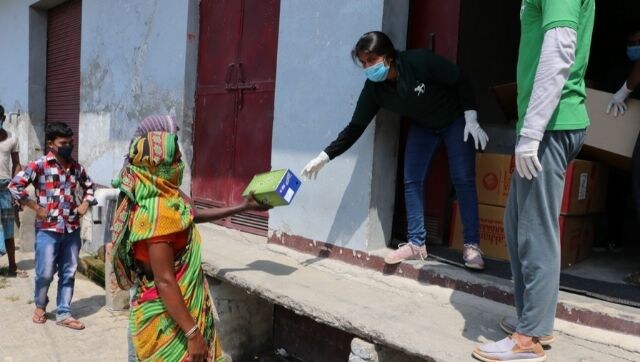 Coronavirus Outbreak: Bhumi Pednekar donates footwear to migrant labourers travelling long distances Coronavirus Outbreak: Bhumi Pednekar donates footwear to migrant labourers travelling long distances