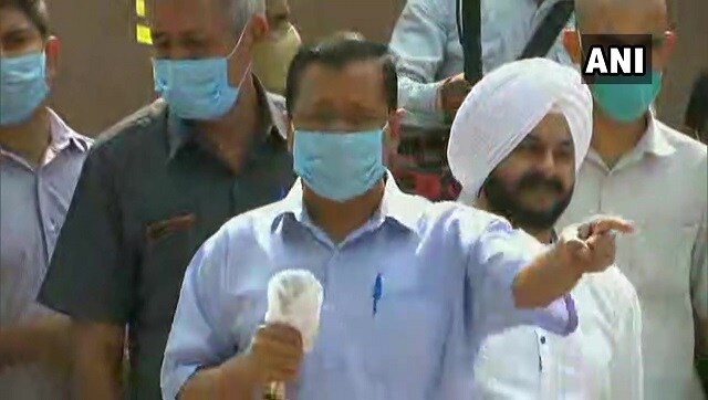 Arvind Kejriwal demands 'complete rollback' of farm laws at AAP protest in Delhi's Jantar Mantar