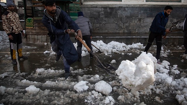The divisional administration of the Valley pressed men and machinery into service in the early hours of the day to clear snow from the roads and restore electricity in the areas affected due to snowfall. AP The divisional administration of the Valley pressed men and machinery into service in the early hours of the day to clear snow from the roads and restore electricity in the areas affected due to snowfall. AP