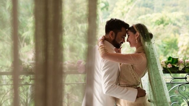Ali Abbas Zafar announces marriage to Alicia Zafar, shares picture with wife Ali Abbas Zafar announces marriage to Alicia Zafar, shares picture with wife