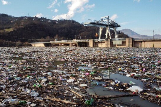 More garbage than water: Serbia promises clean-up of hydro reservoir More garbage than water: Serbia promises clean-up of hydro reservoir