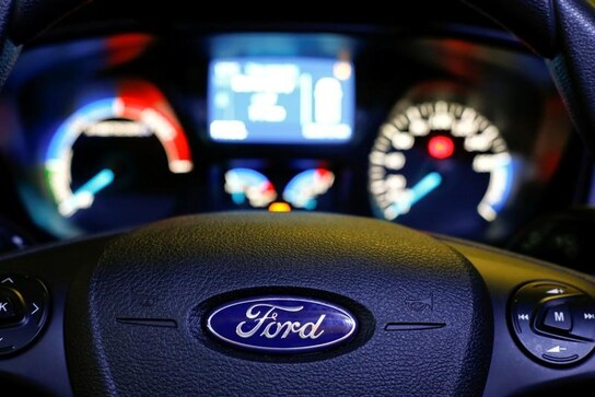Exclusive: Volkswagen, Ford far apart on investment in Ford autonomous unit - sources Exclusive: Volkswagen, Ford far apart on investment in Ford autonomous unit - sources