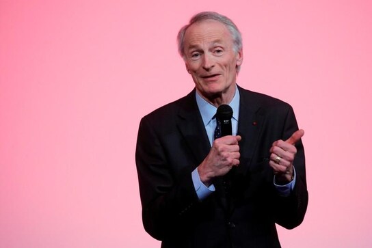 Renault Chairman Senard set to meet Nissan CEO during Japan visit Renault Chairman Senard set to meet Nissan CEO during Japan visit