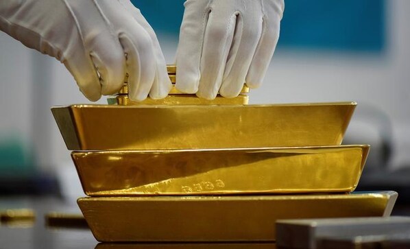 Palladium eyes $1,500/oz in record surge; gold hits 10-month high Palladium eyes $1,500/oz in record surge; gold hits 10-month high