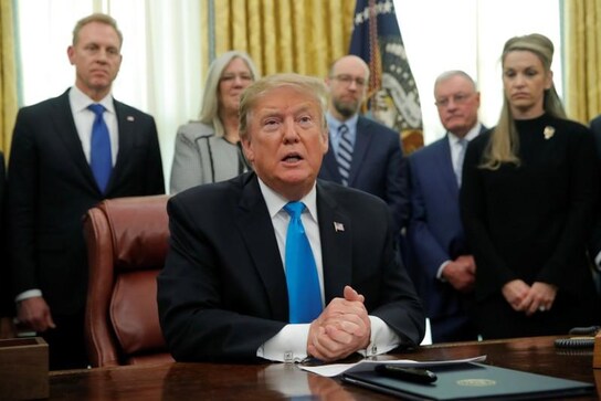 Trump signs directive in move to create a U.S. Space Force Trump signs directive in move to create a U.S. Space Force