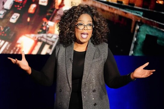 Oprah-backed Weight Watchers slumps 30 percent on weak revenue forecast Oprah-backed Weight Watchers slumps 30 percent on weak revenue forecast