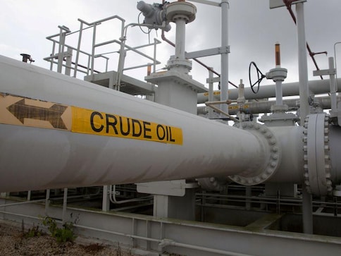 Oil prices jump 2% as virus vaccine reports spur hope Oil prices jump 2% as virus vaccine reports spur hope