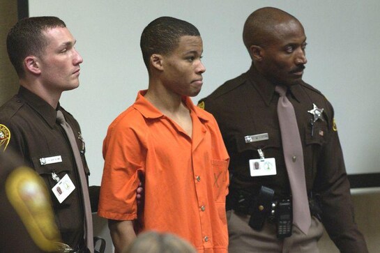U.S. Supreme Court dismisses 'D.C. Sniper' Malvo case after change in law U.S. Supreme Court dismisses 'D.C. Sniper' Malvo case after change in law