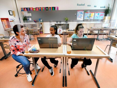 Dutch primary schools to reopen in first easing of corona measures in months Dutch primary schools to reopen in first easing of corona measures in months