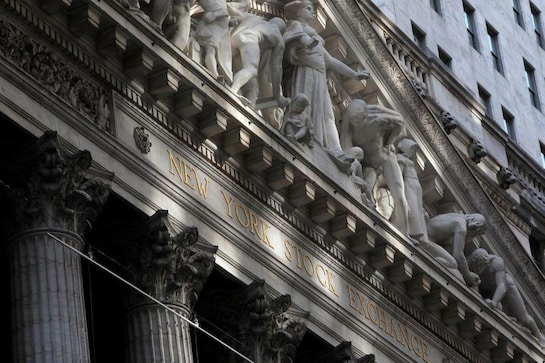 Wall Street rebounds as small-time traders turn to silver Wall Street rebounds as small-time traders turn to silver