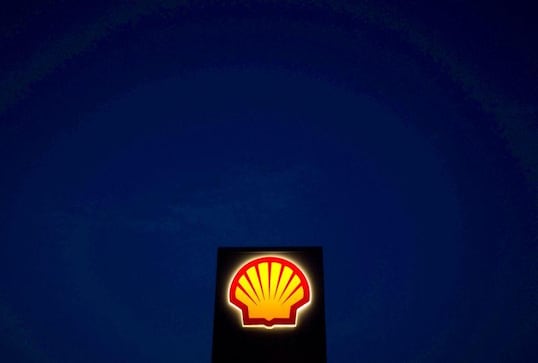 Shell targets power trading and hydrogen in climate drive Shell targets power trading and hydrogen in climate drive