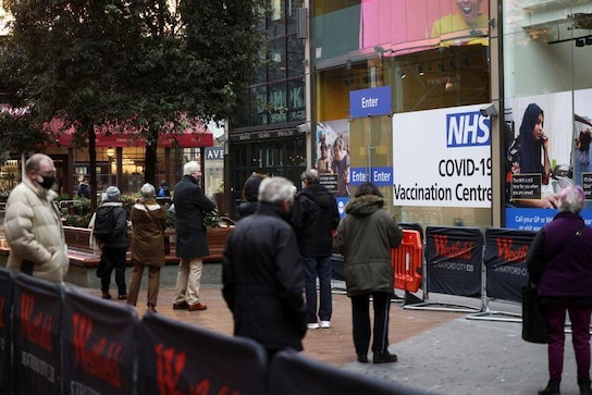 UK defends Oxford COVID-19 vaccine roll-out among all ages UK defends Oxford COVID-19 vaccine roll-out among all ages
