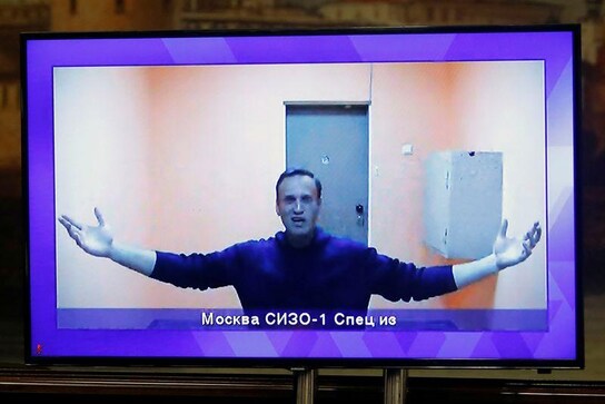 Infighting erupts in Russia's anti-Kremlin opposition over Alexei Navalny Infighting erupts in Russia's anti-Kremlin opposition over Alexei Navalny