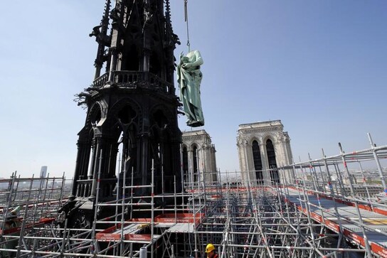 Paris' Notre-Dame Cathedral engulfed by fire Paris' Notre-Dame Cathedral engulfed by fire