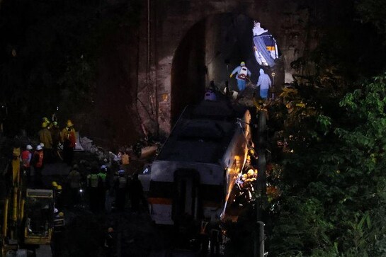 Transport minister to step down over Taiwan train crash Transport minister to step down over Taiwan train crash