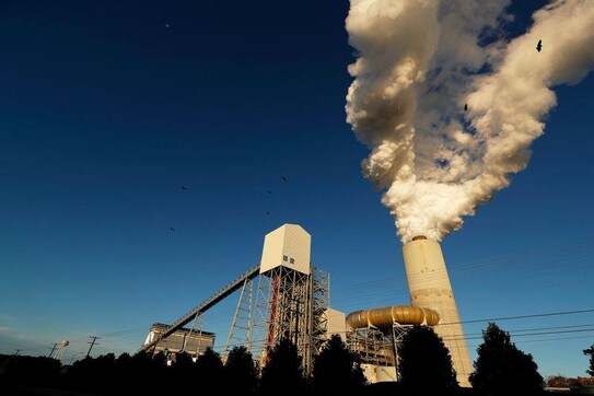 U.S., European firms, investors pile pressure on Biden to hike climate target U.S., European firms, investors pile pressure on Biden to hike climate target