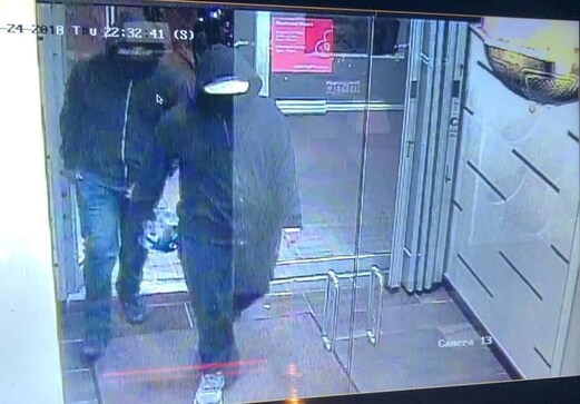 Canada police seek suspects in restaurant bombing, 15 injured Canada police seek suspects in restaurant bombing, 15 injured
