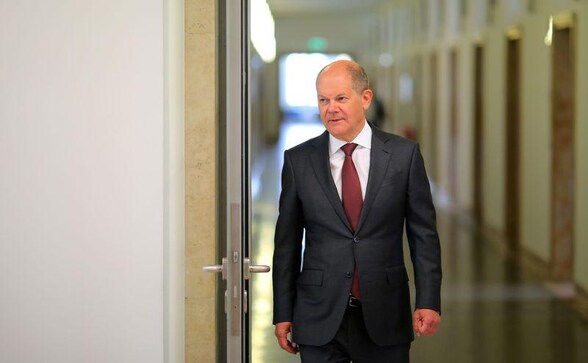 German cabinet approves record new borrowing in coronavirus fight German cabinet approves record new borrowing in coronavirus fight