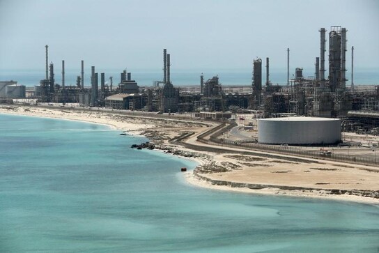 JPMorgan, Morgan Stanley picked to advise on Aramco's SABIC deal - sources JPMorgan, Morgan Stanley picked to advise on Aramco's SABIC deal - sources