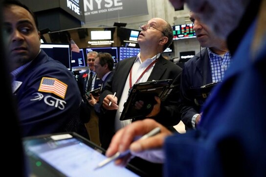 Stocks end fourth week of gains on sour note as investors jeer earnings Stocks end fourth week of gains on sour note as investors jeer earnings