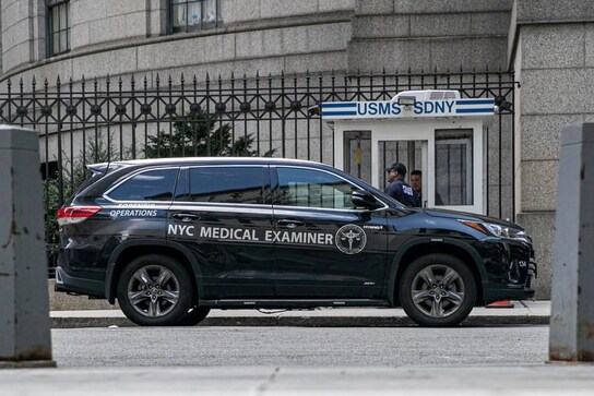 Official autopsy concludes Epstein death's was suicide by hanging Official autopsy concludes Epstein death's was suicide by hanging