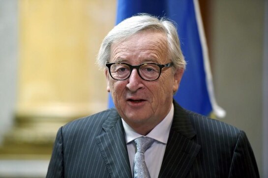 EU's Juncker cuts holiday short for urgent surgery - statement EU's Juncker cuts holiday short for urgent surgery - statement