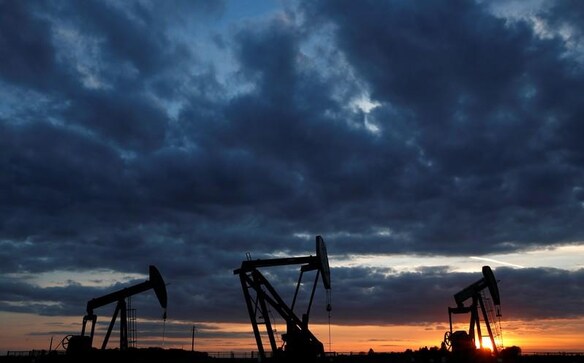 Oil steadies as U.S. crude stocks draw but fuel inventories rise Oil steadies as U.S. crude stocks draw but fuel inventories rise