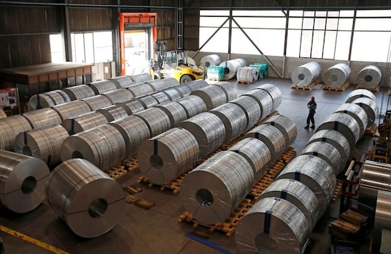 Novelis' $2.6 billion Aleris deal set for EU green light: sources Novelis' $2.6 billion Aleris deal set for EU green light: sources