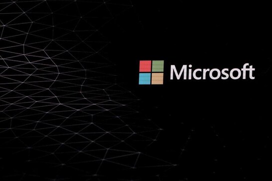 Microsoft to build hub for cloud services in Greece