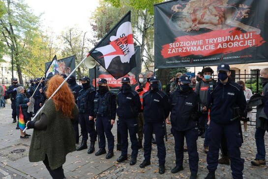 Polish court ruling amounts to almost total ban on abortion Polish court ruling amounts to almost total ban on abortion